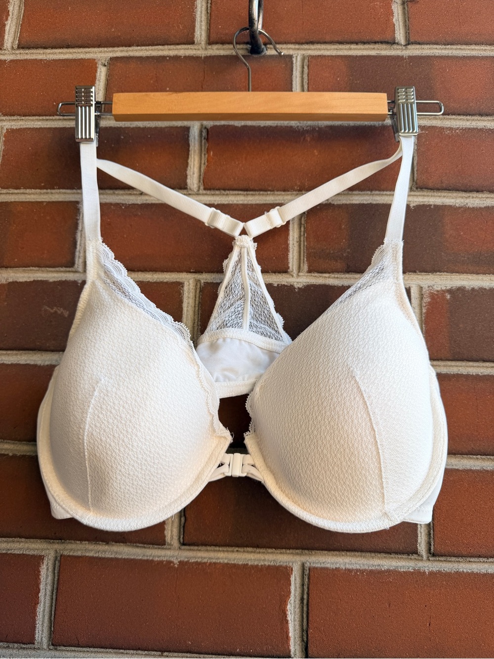 Auden Front-Closure Lace-Trim Bra in Cream